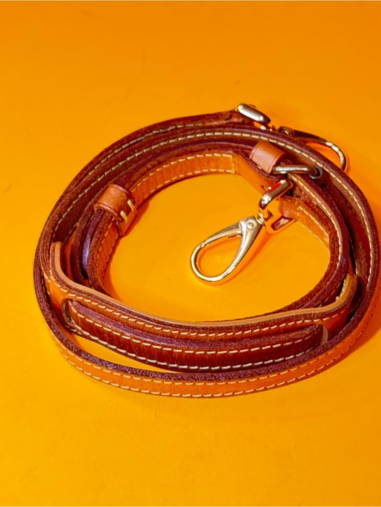 Louis Vuitton Handbags - Louis Vuitton strap vagheta ajustabile size